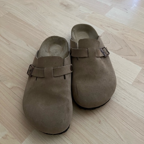 womens taupe birkenstocks